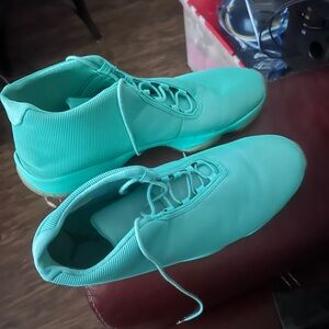 Jordan Athletic Shoes in Teal